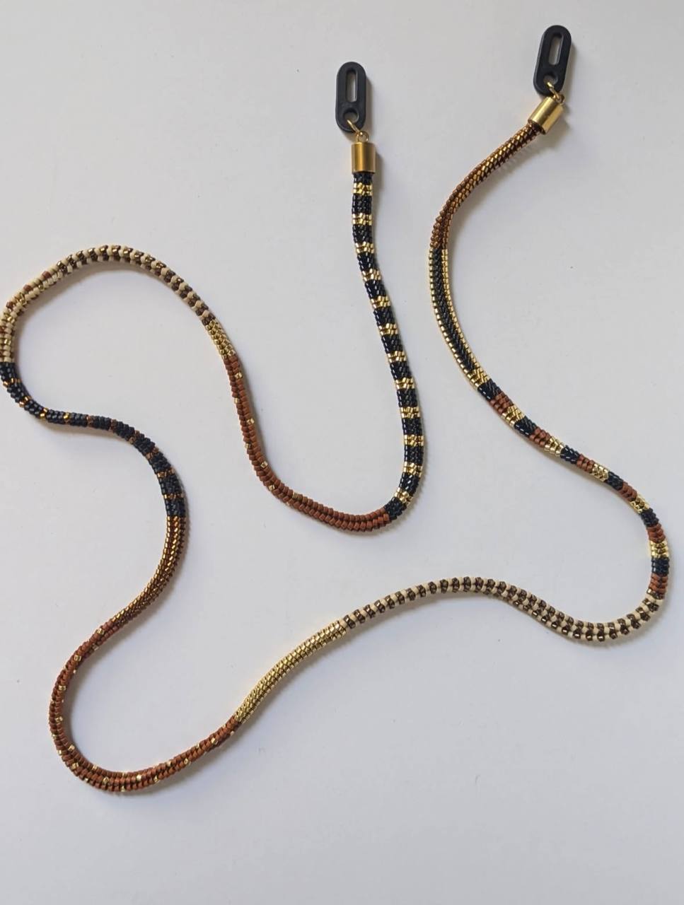 75 cm tubular Miyuki beaded eyeglass chain with adjustable silicone loops
