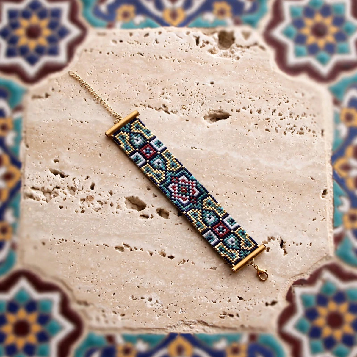سوار ميوكي غلستان